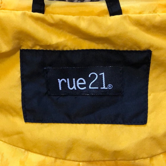 Rue 21 windbreaker - Picture 4 of 4